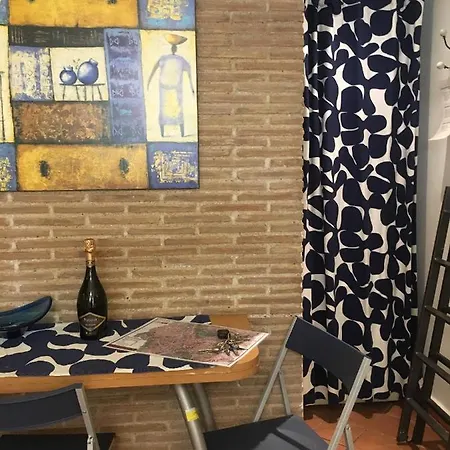 Studio Vittorio Apartment